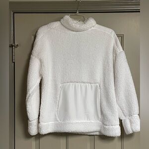 White Sherpa Pullover by te verde